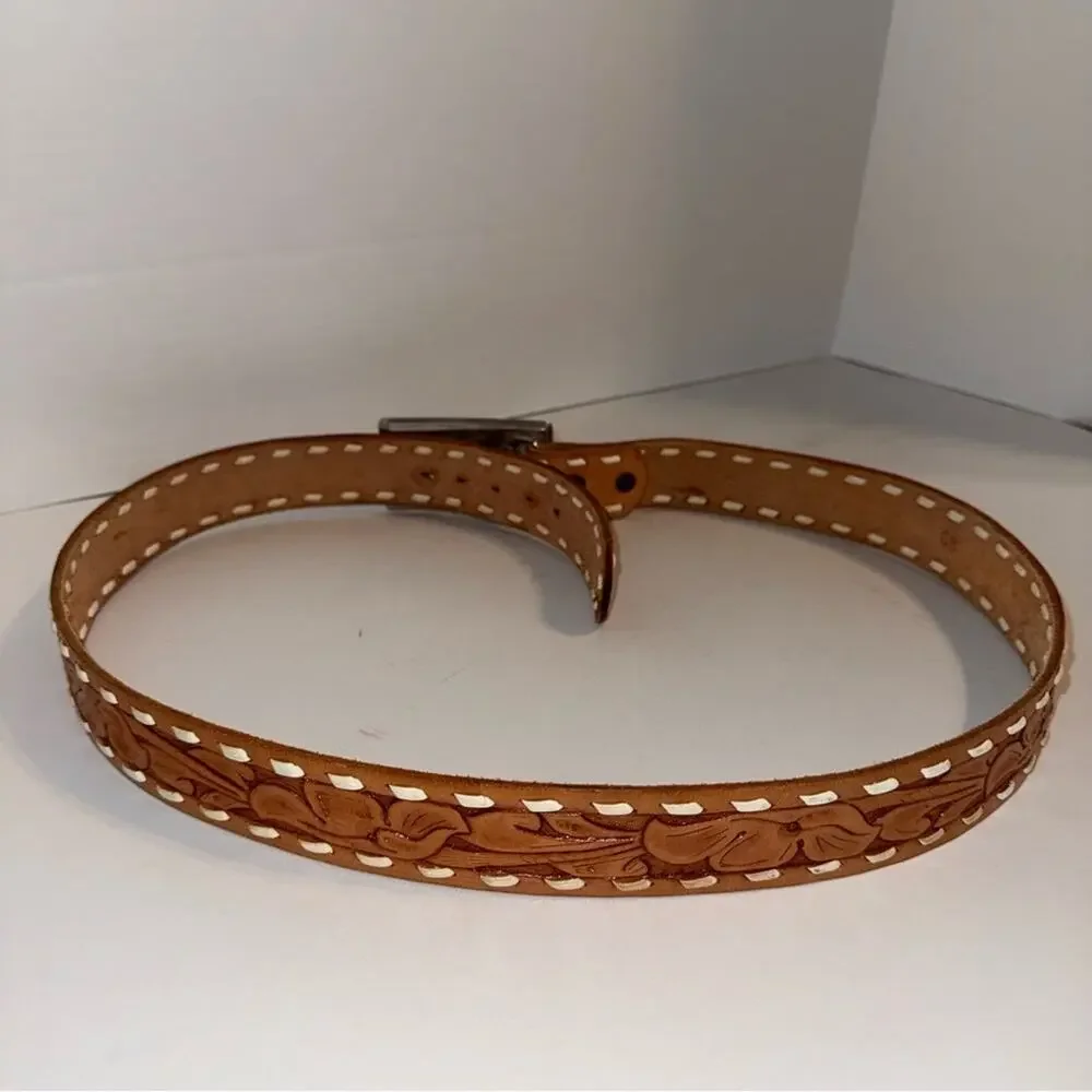 VINTAGE tooled tan leather western cowgirl rodeo belt w silver belt buckle 44 in